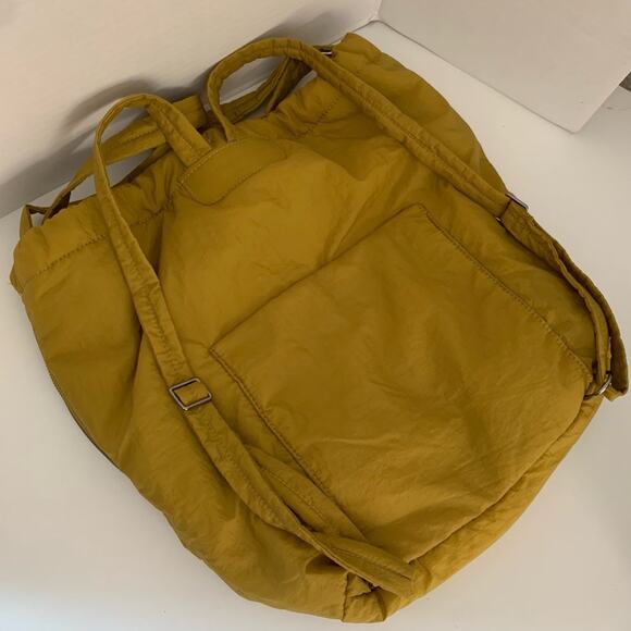 Vince Camuto Harlo Backpack Olive oil colorway washable nylon convertible bag - Picture 6 of 13